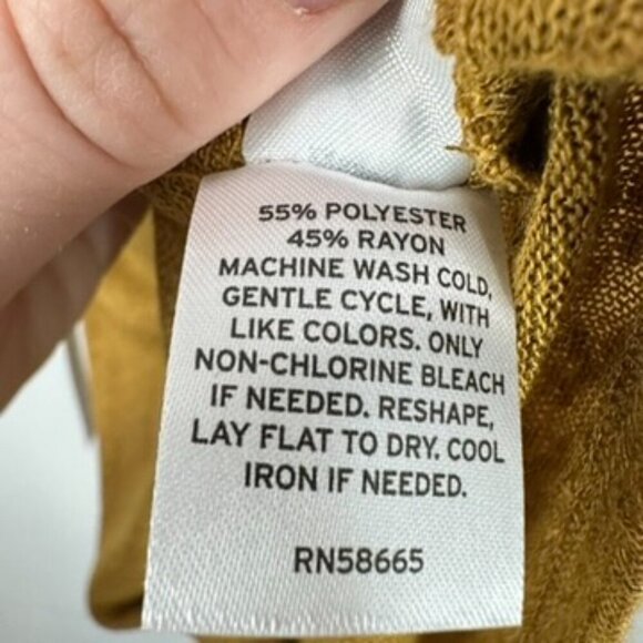 Caslon Nordstrom Twist Front V Neck Lightweight Casual Tee Shirt Updated Basic - Picture 6 of 6